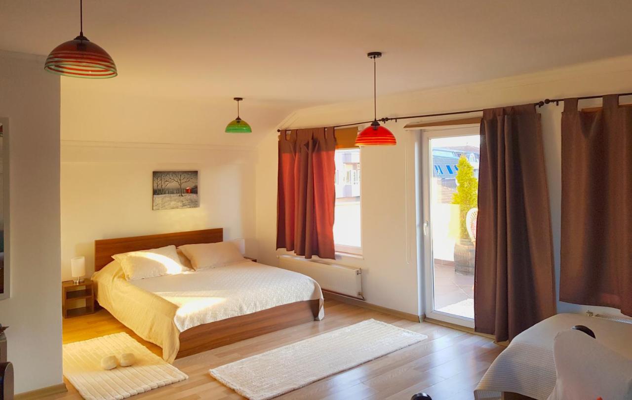 Hotel Kika Prishtine Bagian luar foto